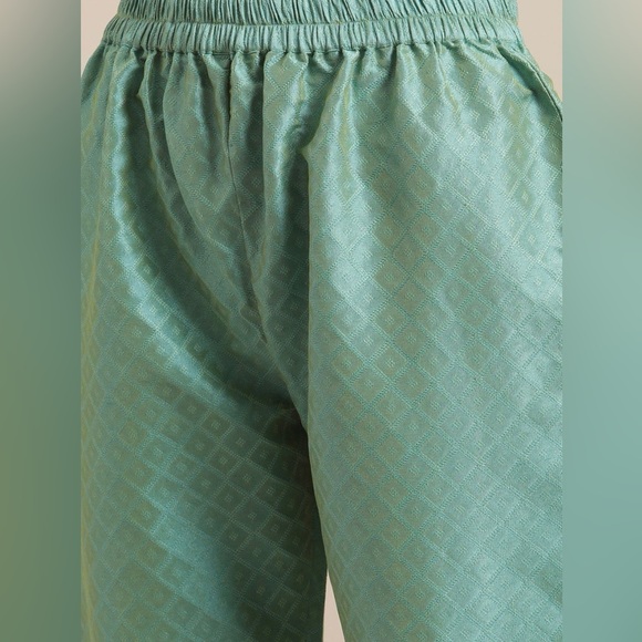 Sea Green Floral Embroidery Kurta Set With Bhaglpuri Silk Dupatta, size XXL - Picture 4 of 9